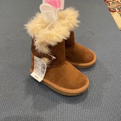 New Size 4 Winter Boots