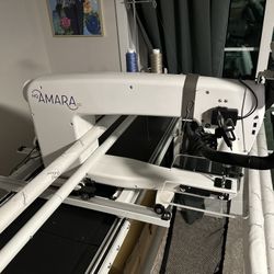 Handi Quilter Amara 20” Long Arm Sewing Machine with HQ Studio Frame 10’