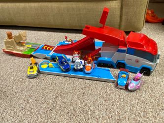Paw patrol Launch and haul with 6 cars