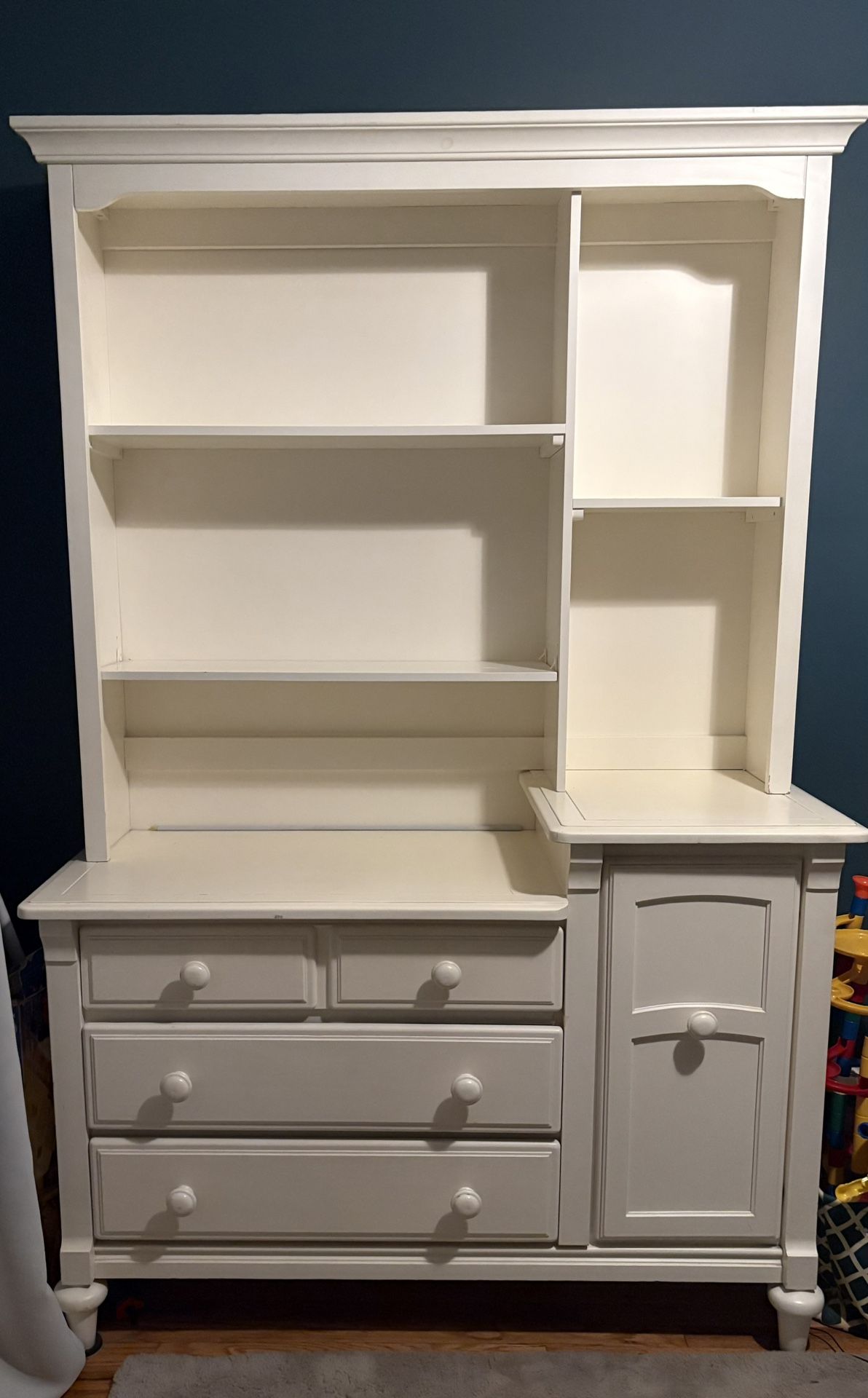 Pottery Barn Dresser With Hutch And Nightstand
