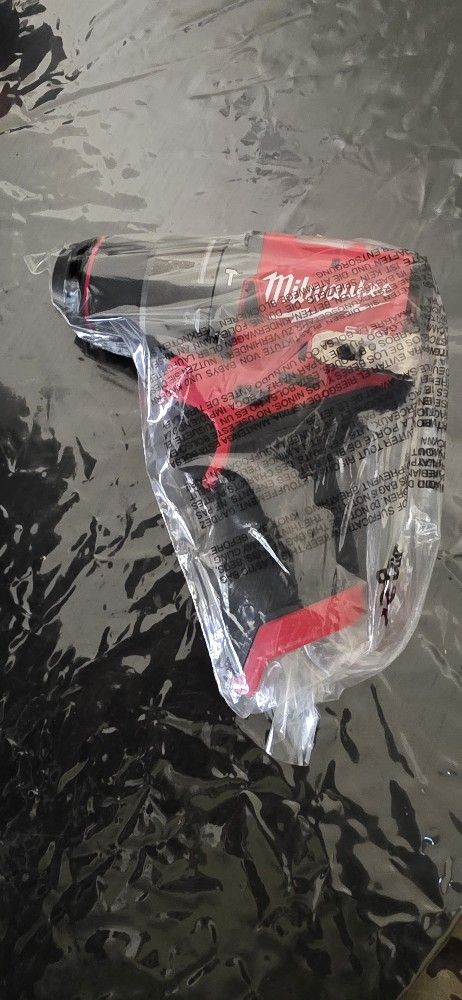 Milwaukee M12 FUEL Hammer Drill