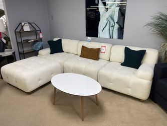 Broadway Ivory 3pc Sectional + Ottoman /Comfy Sectional Sofá Cómodo