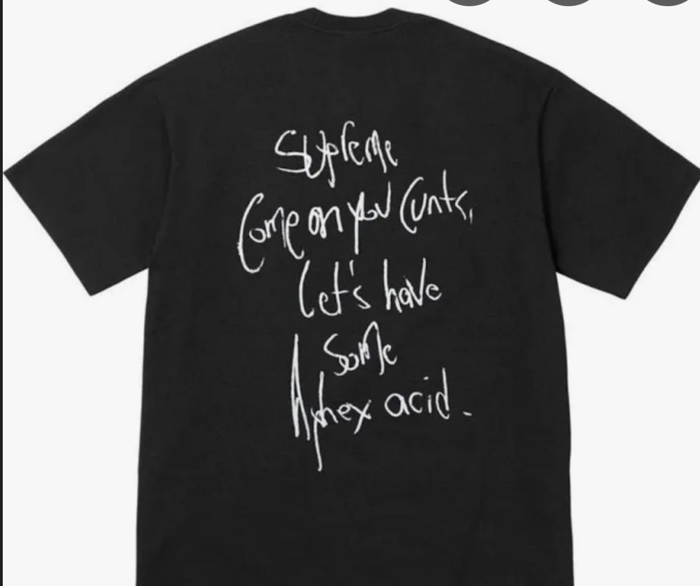 SUPREME TEE