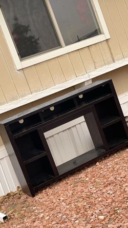 Tv / Tv Stand