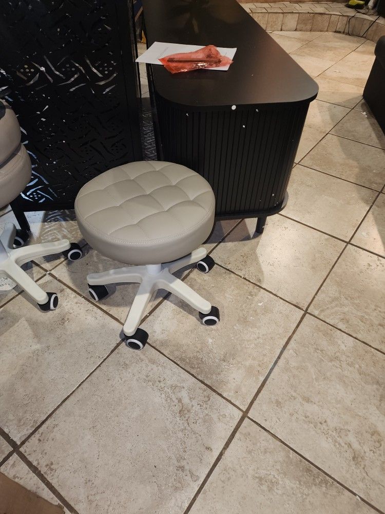 Swivel Stool Chair