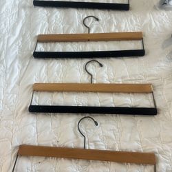 WOOD PANS HANGERS