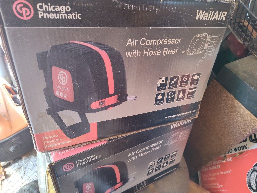 Air Compressor With Real Wall Mount