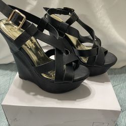 Black Wedges