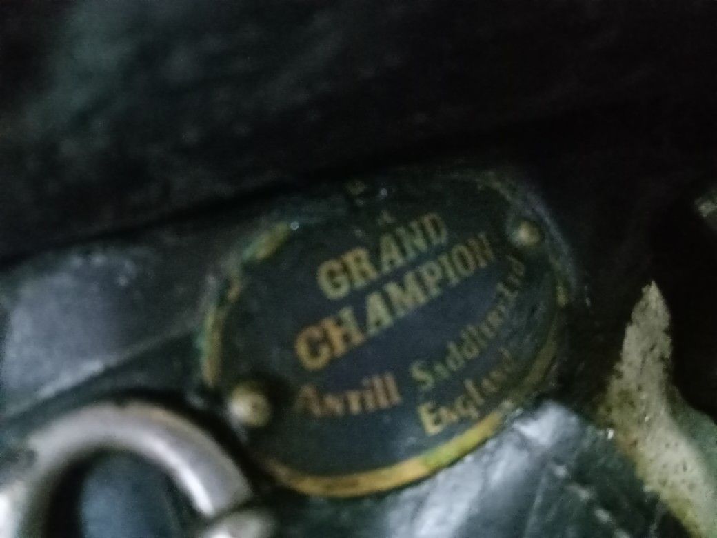 English Saddle