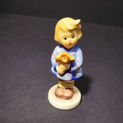 Goebel M.I Hummel  Girl With Flowers