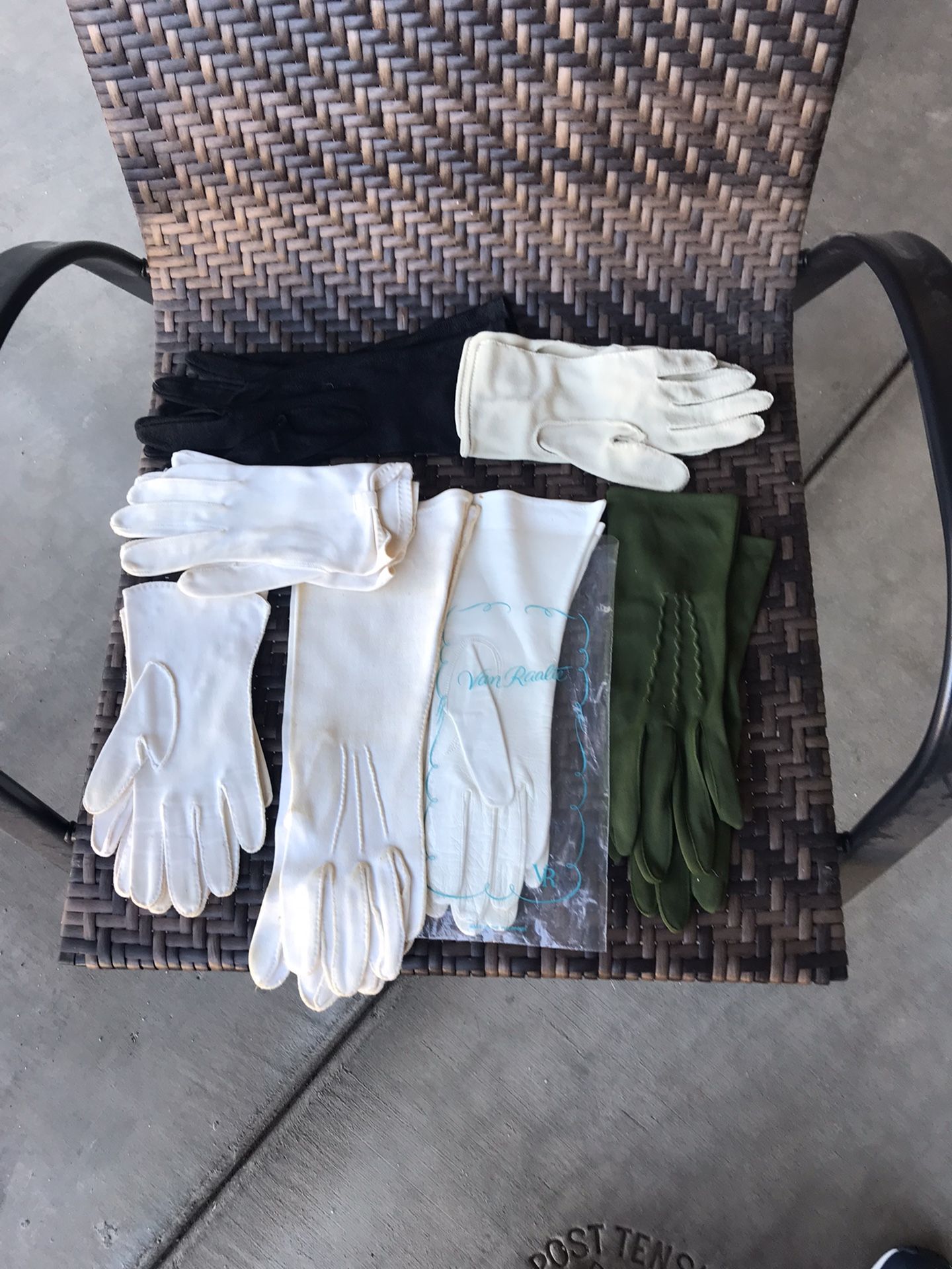 Vintage Ladies Gloves