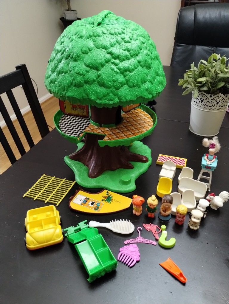 Kenner General Mills Tree Tots Family Tree House 1975 Made In