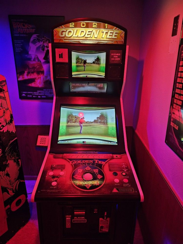 2021 GOLDEN TEE GOLF ARCADE