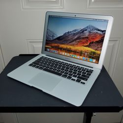 MacBook Air 13" (Mid 2012) Intel i5-3427U 1.8GHz 4GB 128GB SSD MacOS