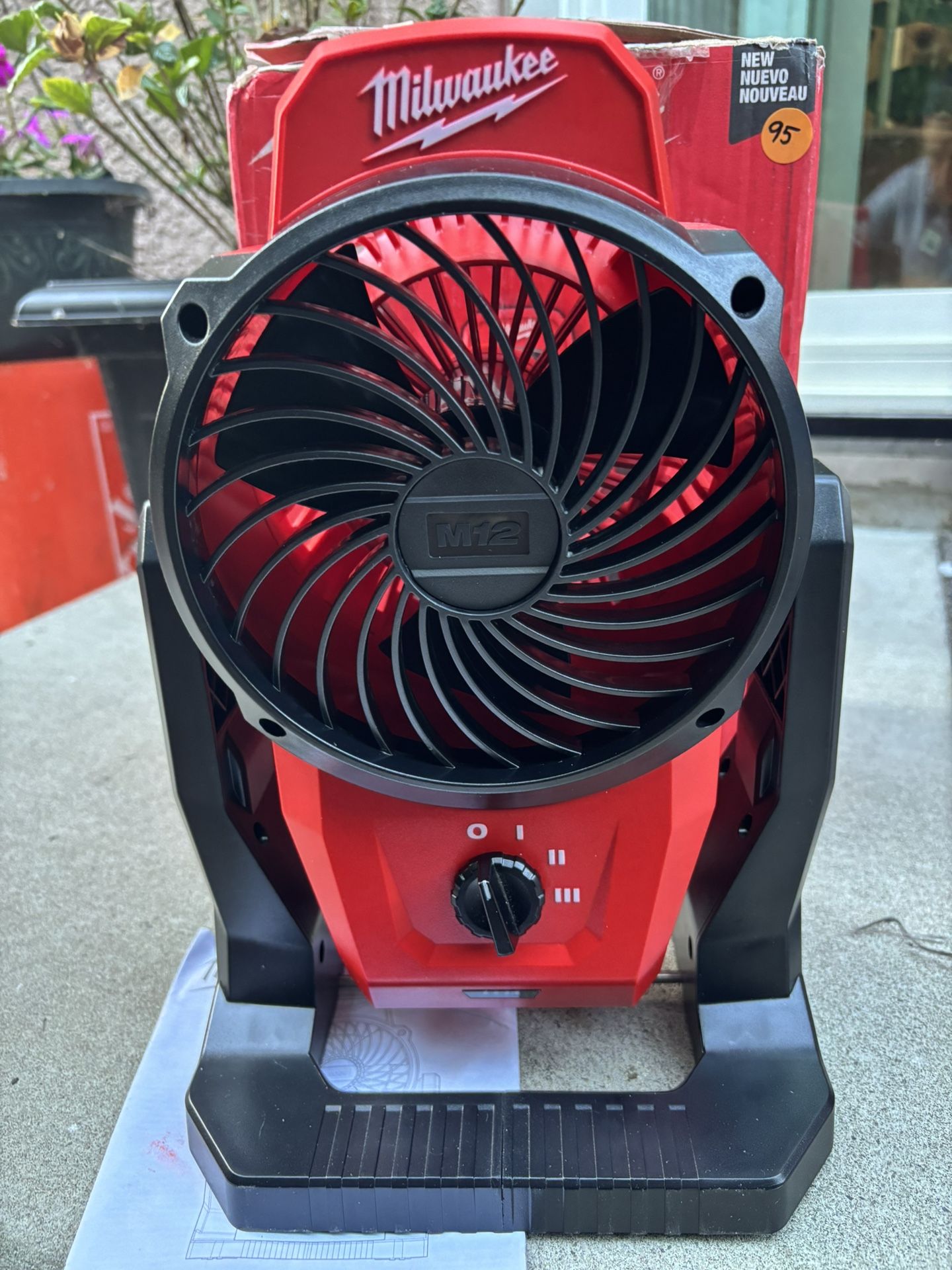 Milwaukee M12 Fan
