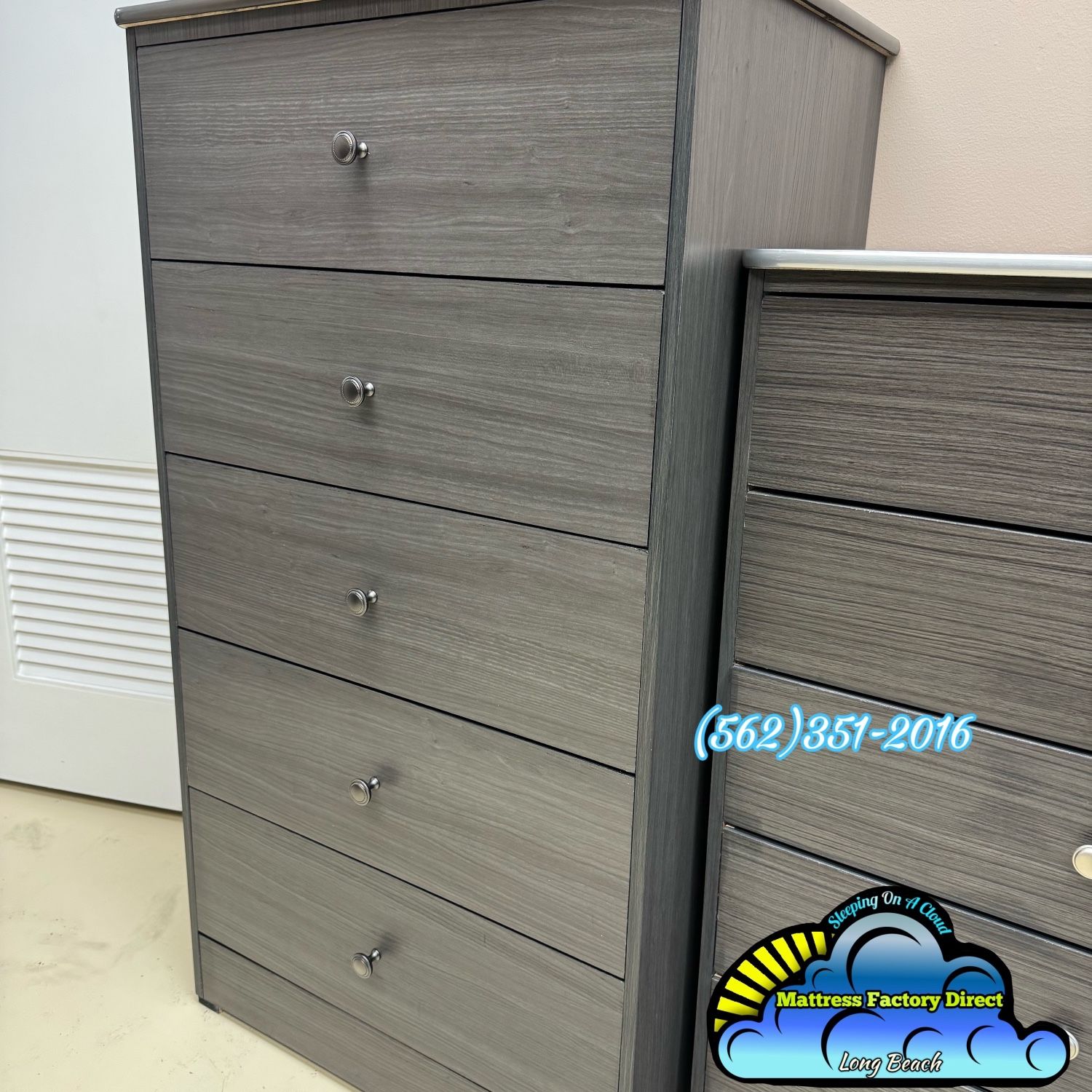 Jumbo Grey 1 Knob Drawer Dresser 