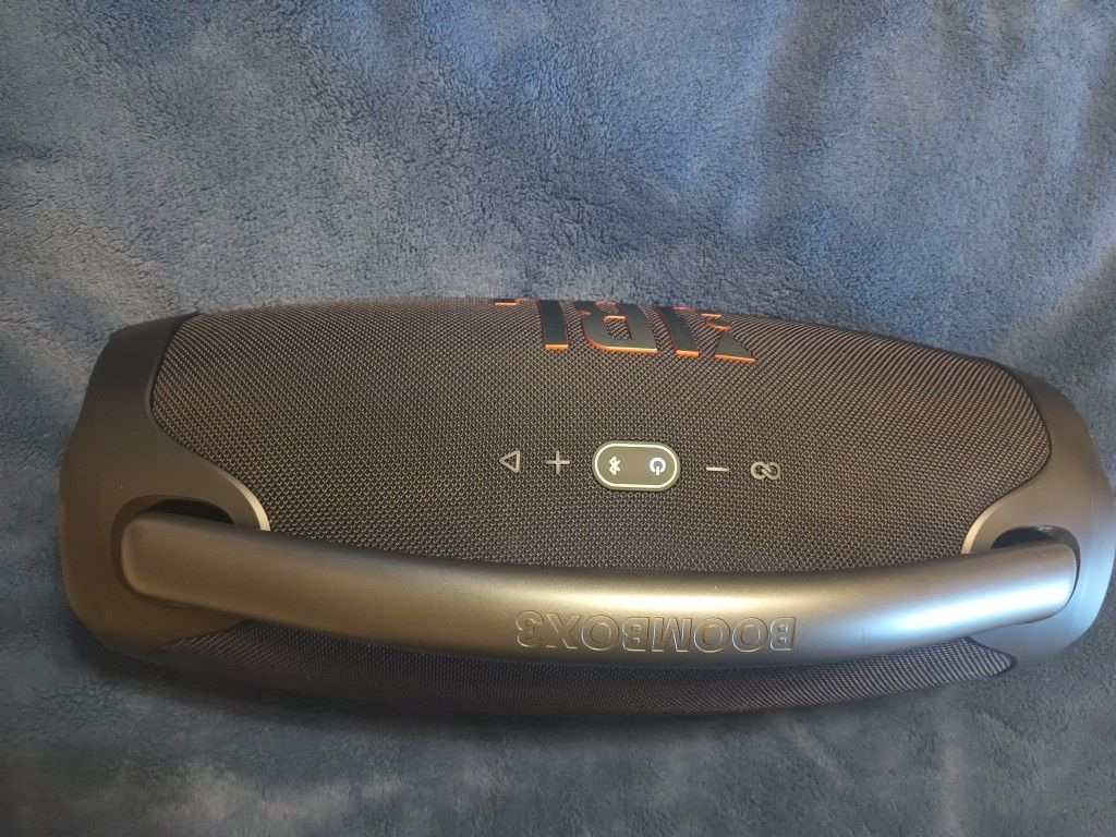 Speaker JBL Boombox New