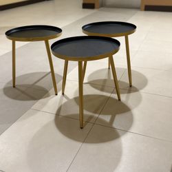 AOJEZOR Side Table: End Table for Any Room - Round Side Tables for Small Spaces - Black Top with 3 Gold Legged 