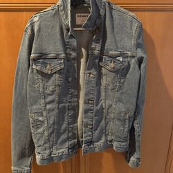 Old Navy Jean Ripped Jacket