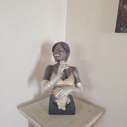 Willitts Designs Jazz Singer Statue