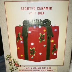 Cracker Barrel Lighted Ceramic Gift Box