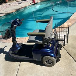 Pride Mobility Scooter And ASL 250 Wheelchair Lift . Good Condition 