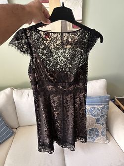 Women’s Dresses.
