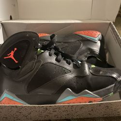 Retro 7 Size 7 
