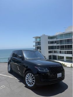 2019 Black on Black Range Rover