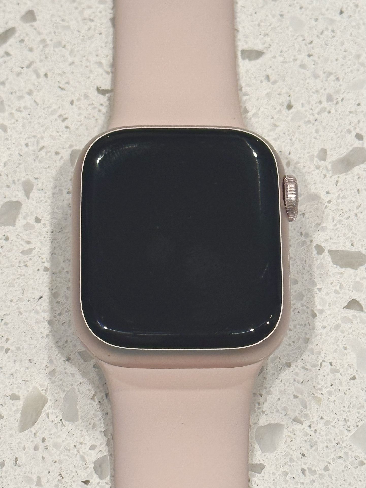Light Pink Series 9 Apple Watch 41mm
