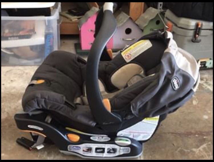 Chicco Car Seat with KeyFit Base