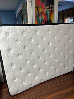 White Tufted Mattress with Black Border