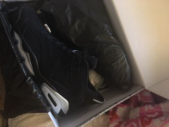 DS Low Black 6s Retro Jordan Size 13