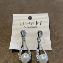 Fashionable Earrings medium size $4 each