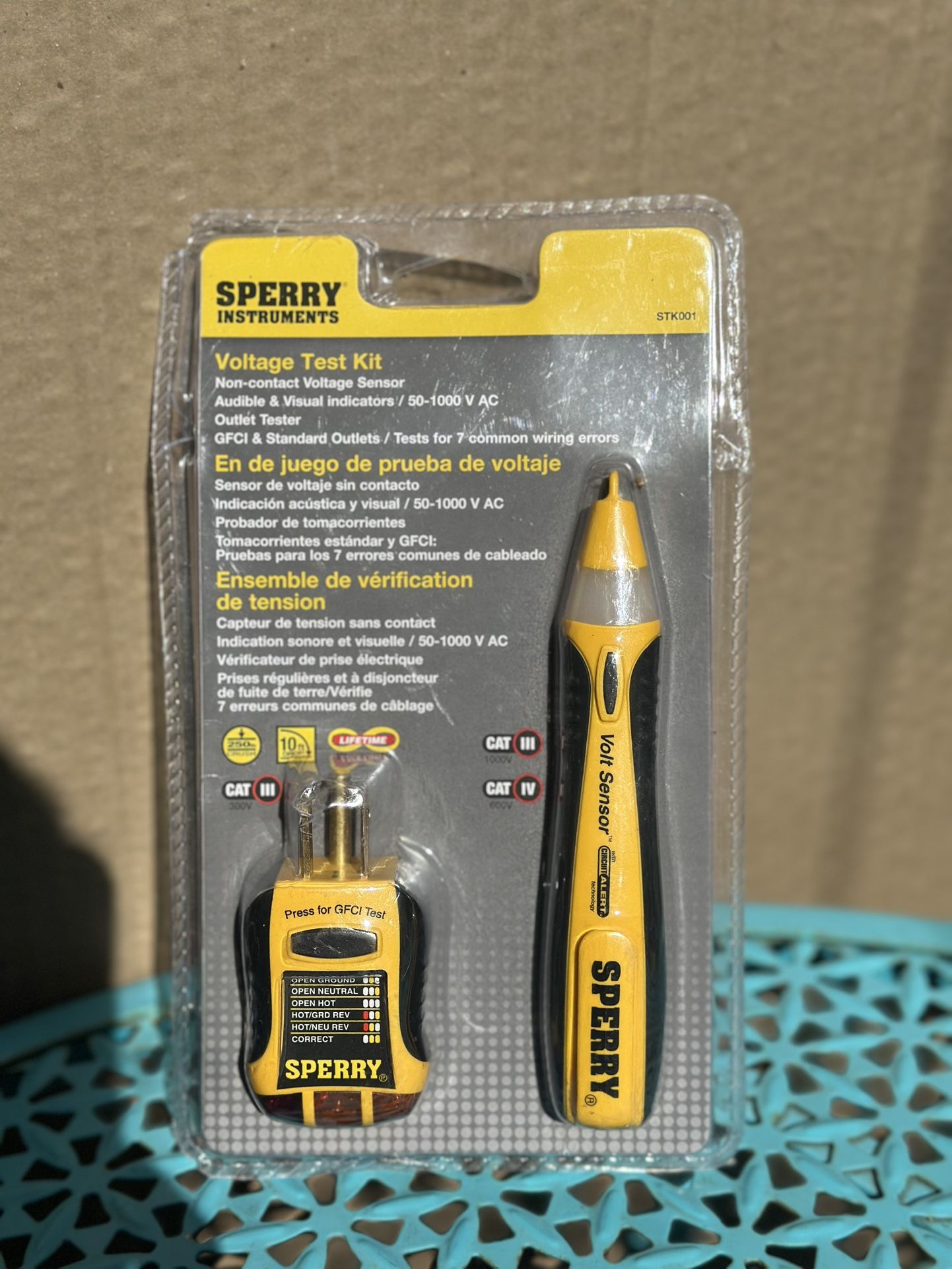 Sperry Voltage Test Kit – Outlet Tester & Volt Sensor Brand new in packaging.