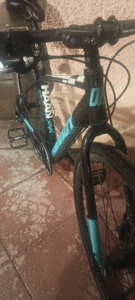 Diamondback HAANJEN metro Hybrid Bike