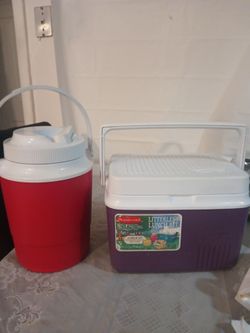 Vintage Rubbermaid coolers.    $10 both