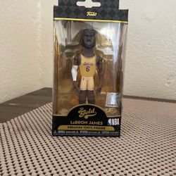 LeBron James (premium Vinyl Figure) 
