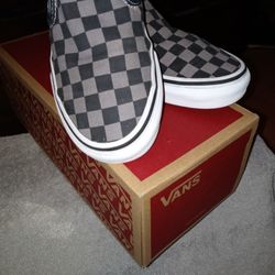 Vans 4.5 Youth /Men   Size 7 Women's 