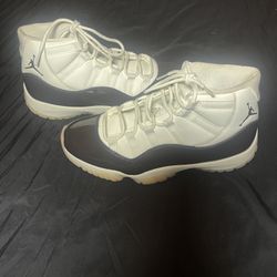 Jordan 11 Retro Low