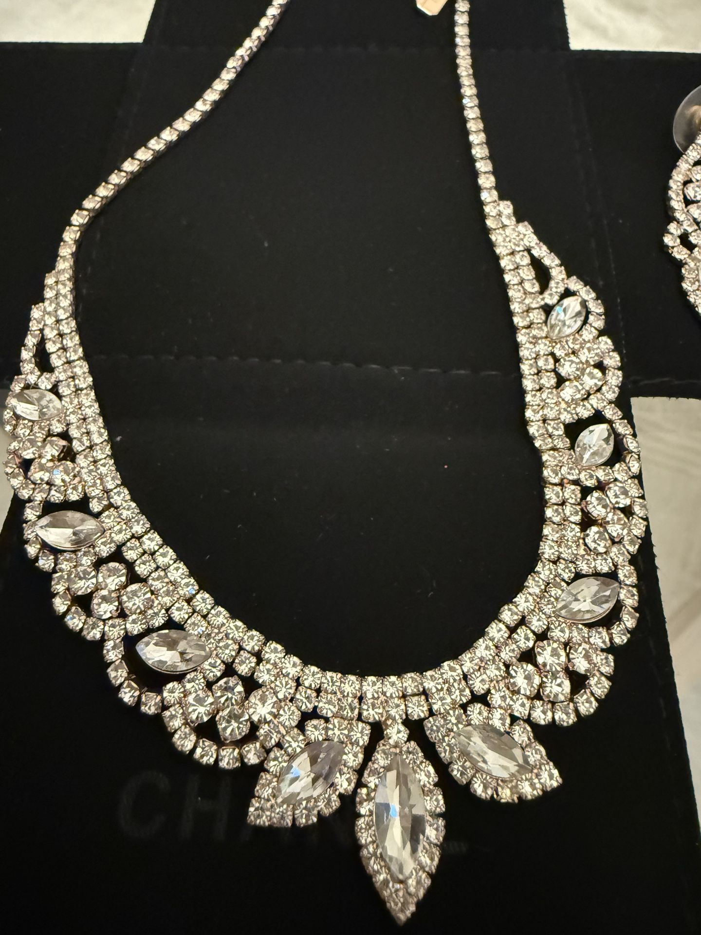 Beautiful Silver, Lab Diamonds Necklace