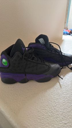 Kids Air Jordan’s 13 Retro Court Purple, size 4Y