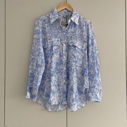 Women’s Zara blue and white paisley shirt size XS 