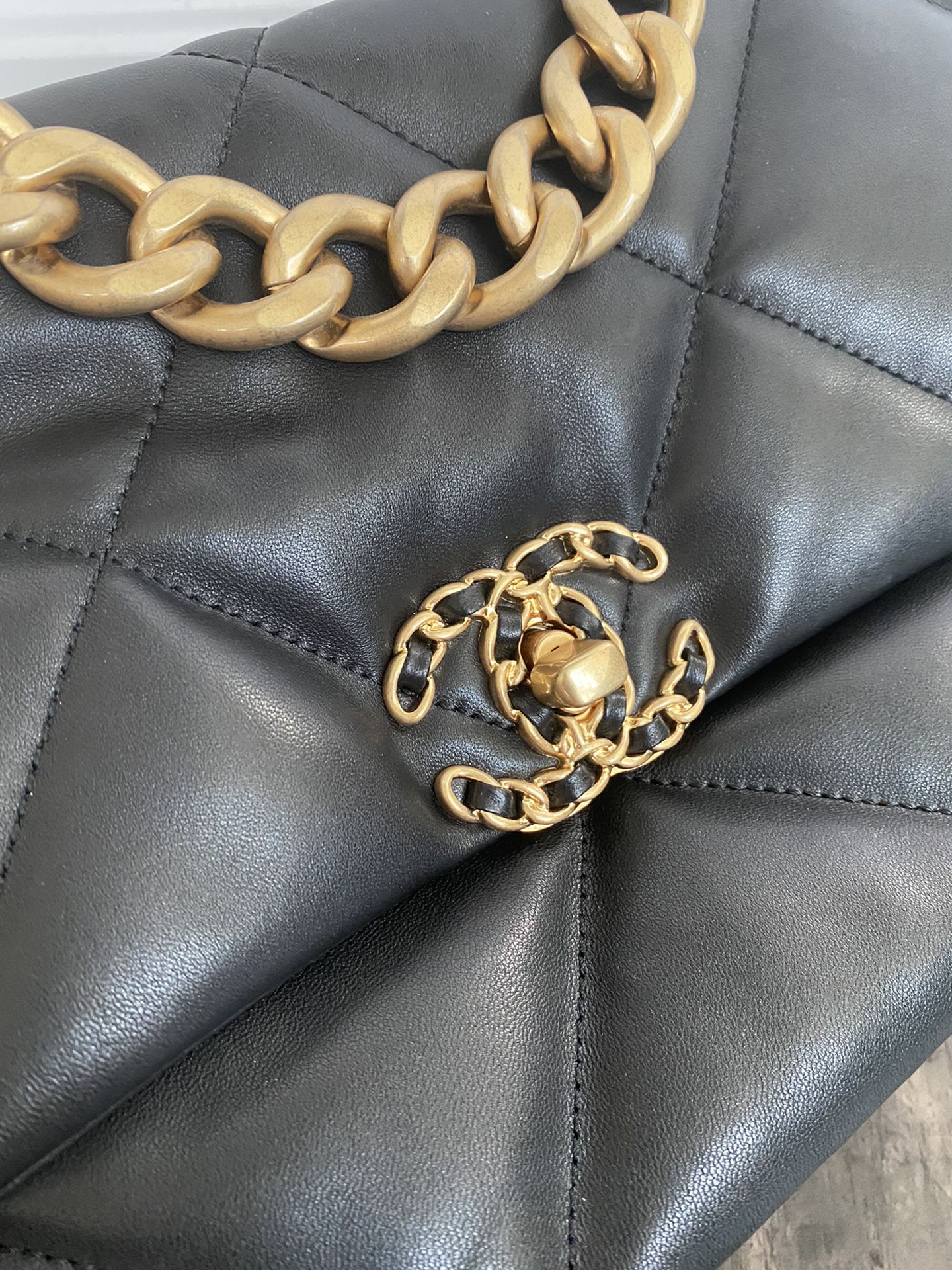 Chanel 19 Black Lambskin Large Crossbody Bag for Sale in Florence