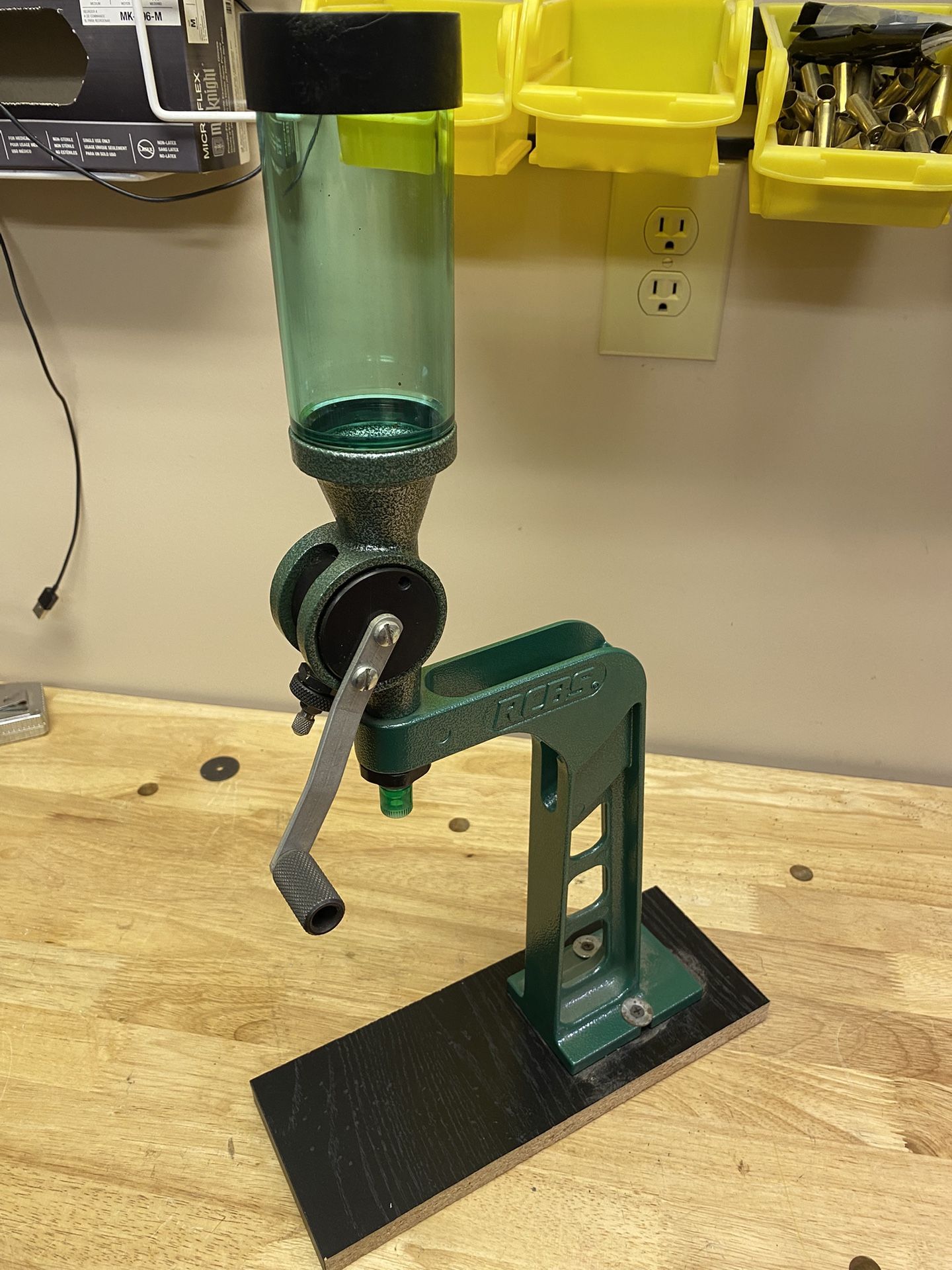 RCBS Uniflow Powder Dispenser With Stand