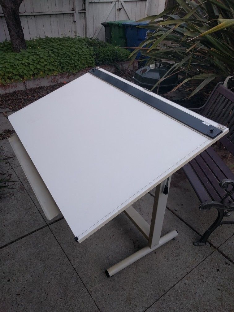 Artwright Drafting Table