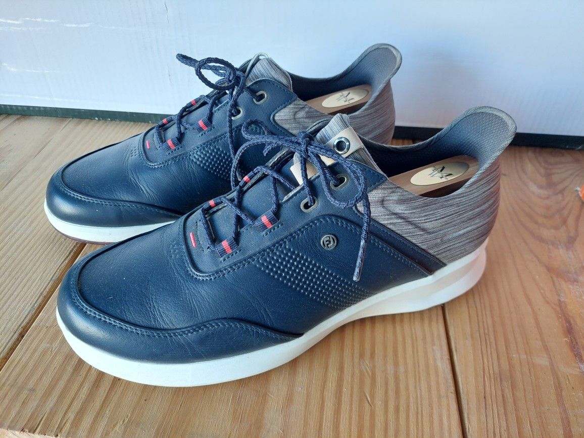 FJ Mens Stratos Spikeless Golf Shoe