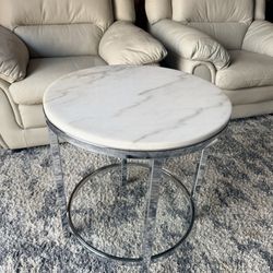 White Marble Top Round End Table New (H25"D22x22")
