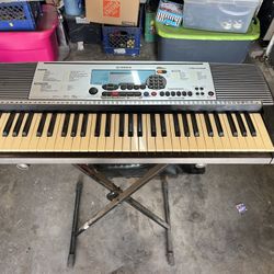 Yamaha Keyboard