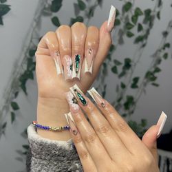 Nails 